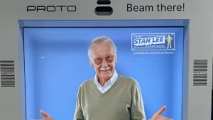 Stan Lee का AI Hologram: L.A. Comic Con में वापसी, कीमत और विवाद